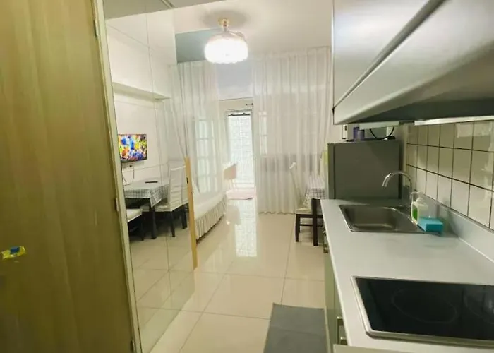 Aparthotel Smdc Breeze Residences